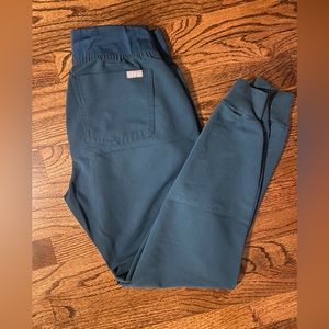Figs Jogger Scrub Pants in Caribbean Blue, women’s size XS